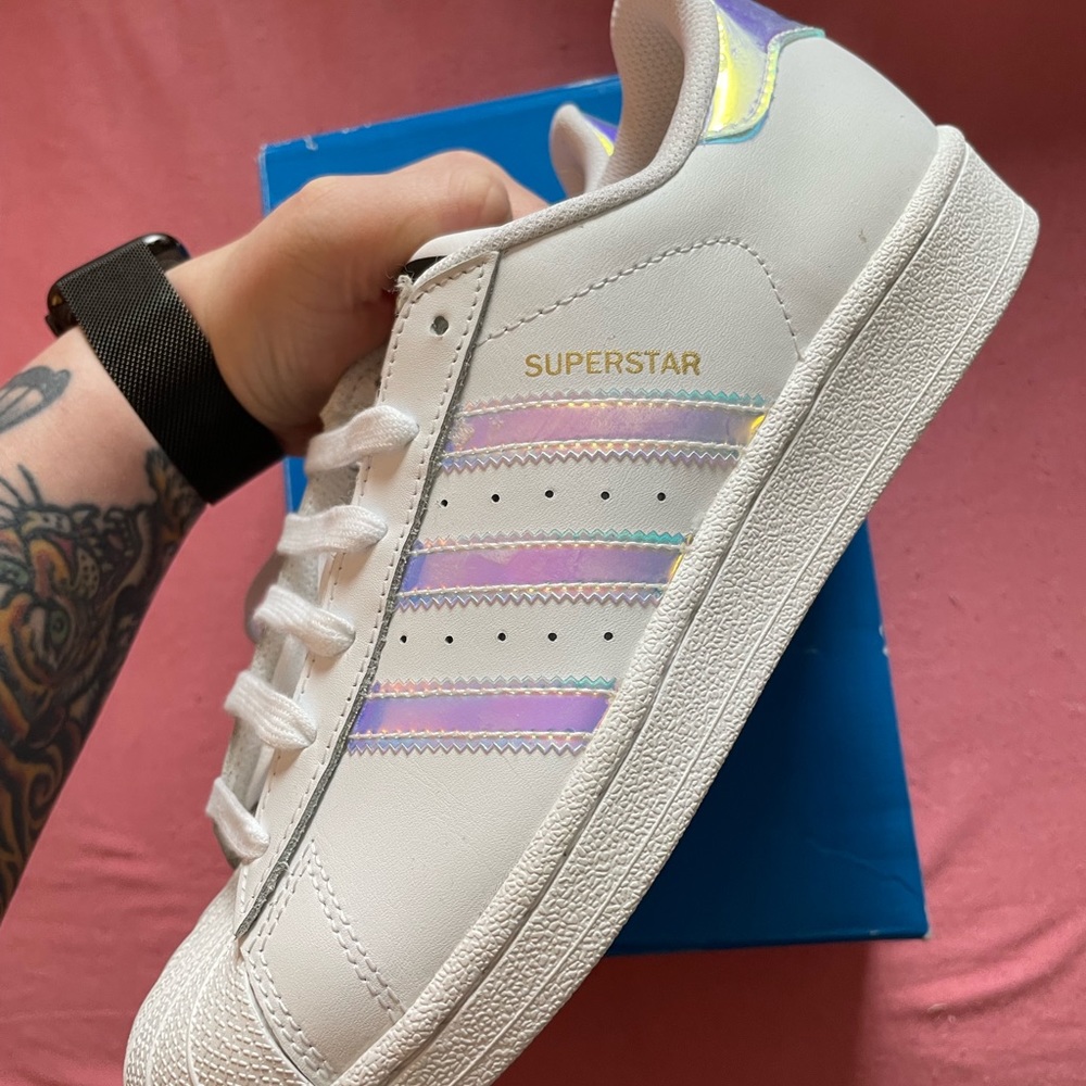 W’s Adidas Superstar NIB Sz 7.5